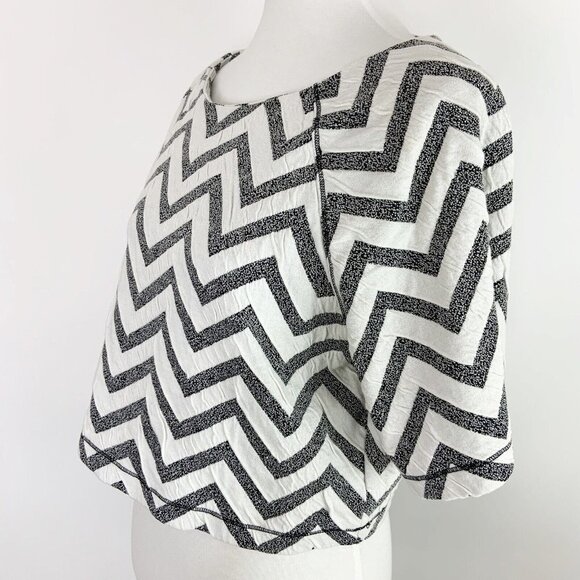 Urban Outfitters Oversized Crop Top Size XS - Picture 9 of 9